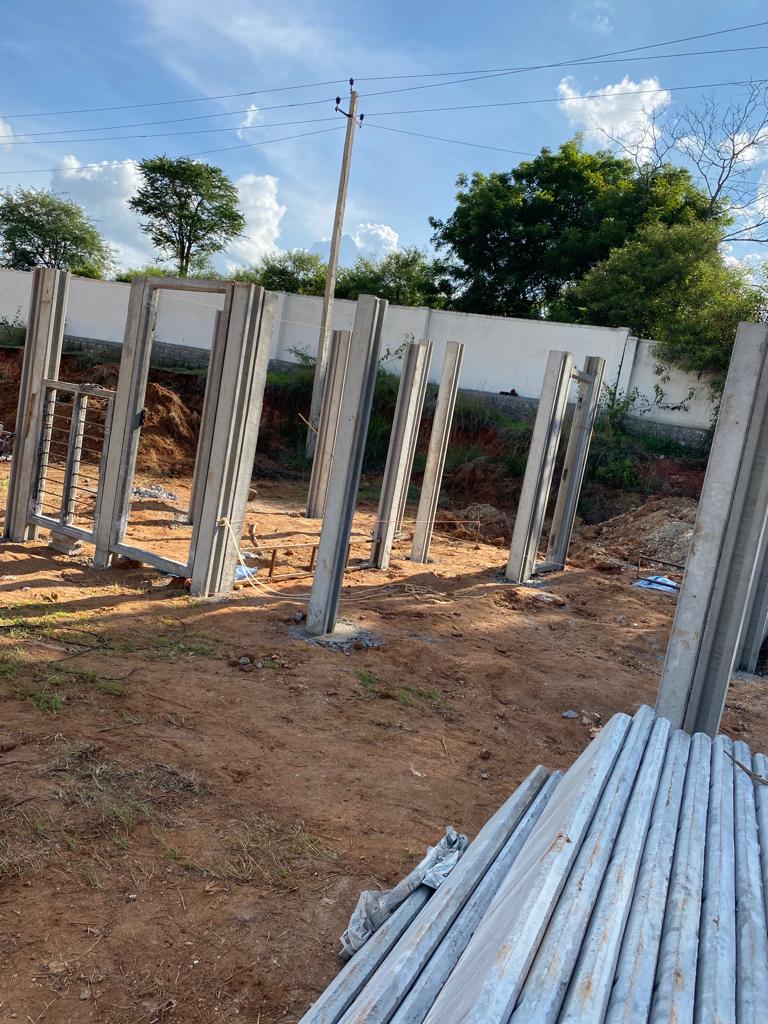 Installation Precast Prestressed Compound wall installation